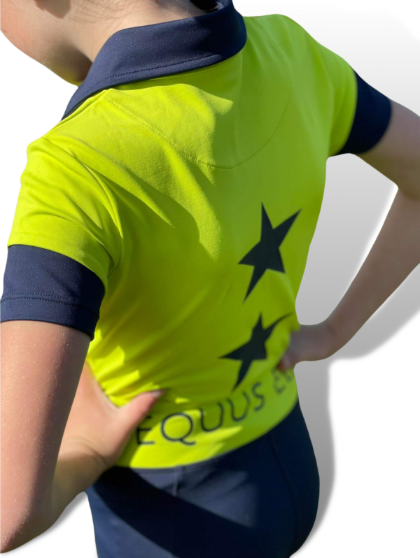 Bright neon green and navy blue sports jersey with stars, ideal for kids’ riding tights